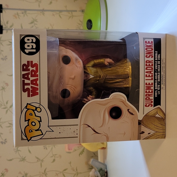 Supreme Leader Snoke Funko Pop - Picture 1 of 5